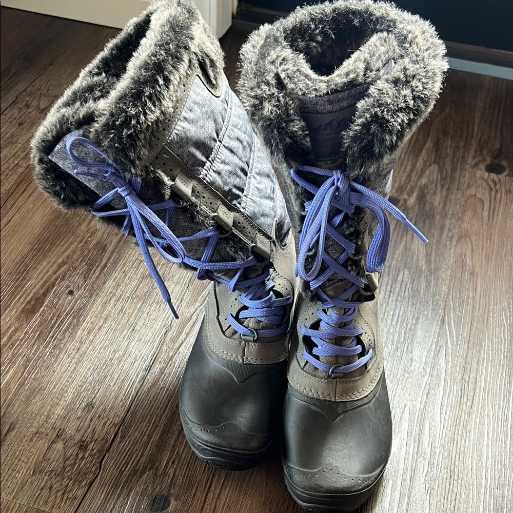 The North Face Gray Winter Lace-Up Fur-Trim Boots with Purple Laces
